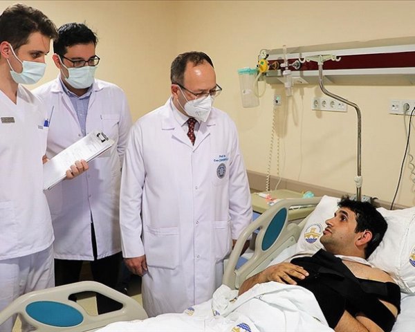 Trakya Üniversitesi Tıp Fakültesi Hastanesinde yaralı depremzedelerin tedavileri sürüyor