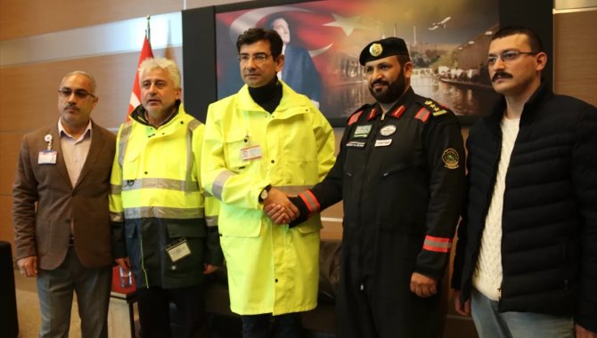 Suudi Arabistan'dan Türkiye'ye gelen arama kurtarma ve sağlık ekipleri ülkelerine döndü