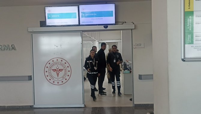 Bilecik’te Hastanede Doktor Ve Sekretere Saldıran Şahıs Gözaltına Alındı