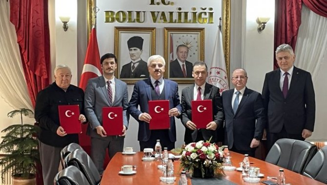 İzzet Baysal Vakfı, Bolu'ya otonom kontrollü kalp masajı cihazları bağışladı