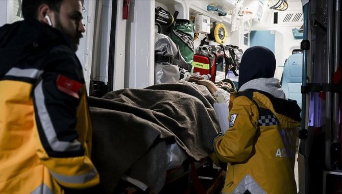 Deprem bölgesinden İstanbul'a getirilen 1176 yaralının tedavisi sürüyor