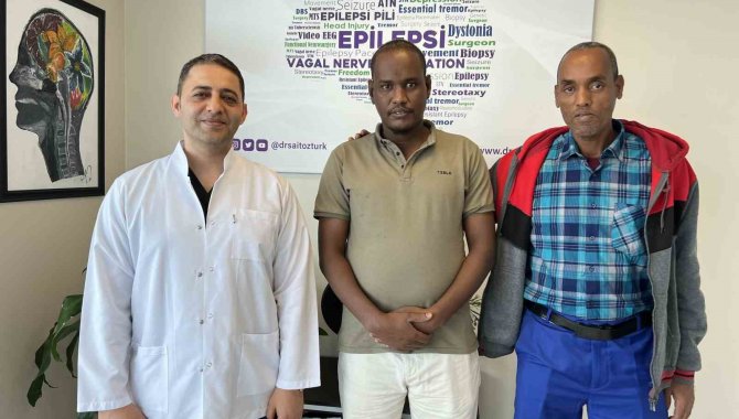 Epilepsi Hastası Şifayı Türkiye’de Beyin Pili Ameliyatında Buldu