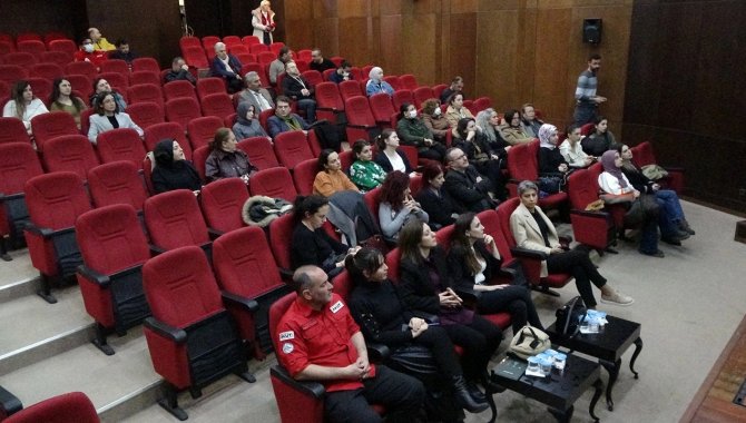Karadeniz Teknik Üniversitesinde "Afet İletişim İşbirliği" paneli düzenlendi