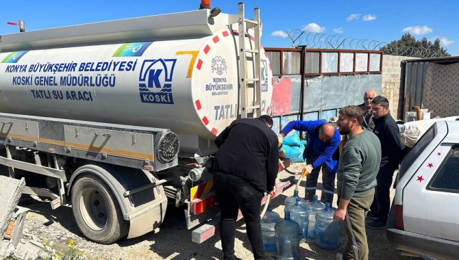 Konya Büyükşehir Belediyesi, Hatay'da tatlı su hizmetini sürdürüyor