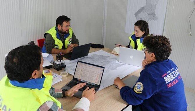"Afet Sağlık Haritası" depremzedeler ve görevlilerin hizmetinde