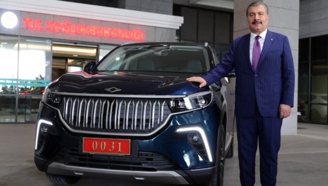 Sağlık Bakanı Koca, yerli ve milli otomobil Togg ile ilk sürüşünü yaptı