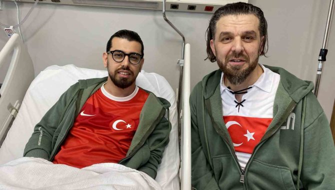 Yılbaşında Bakan Koca İle Görüntüleri Gündem Olan Gurbetçinin Oğlu Türkiye’de Sağlığına Kavuştu