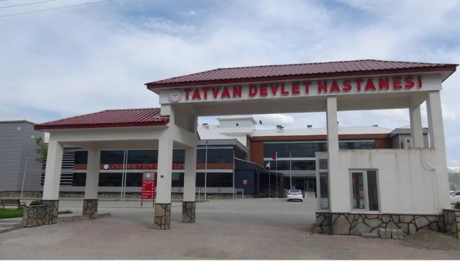 Tatvan Devlet Hastanesi ek binalarında günde 1500 hastaya sağlık hizmeti veriyor