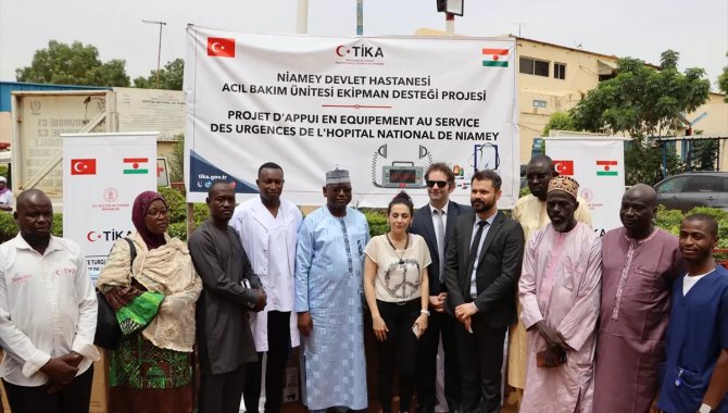 TİKA'dan Nijer'deki bir devlet hastanesine donanım desteği