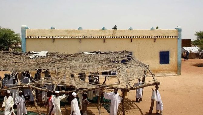 Çatışmaların devam ettiği Sudan'da bir yetimhanede 11 çocuk bakımsızlıktan öldü