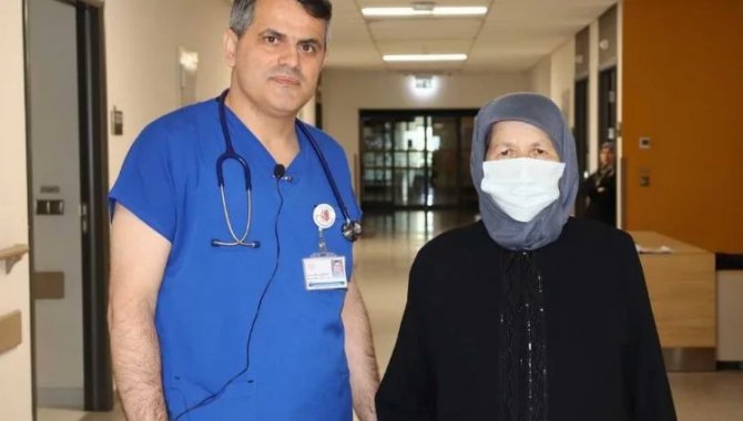 Bursa'da 70 yaşındaki hasta minimal invaziv kalp cerrahisi ameliyatıyla sağlığına kavuştu