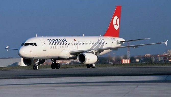 THY'nin New York uçağı rahatsızlanan yolcu nedeniyle Budapeşte'ye acil iniş yaptı