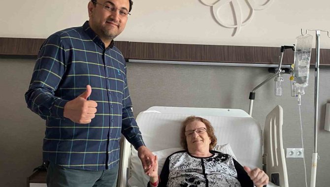 93 Yaşındaki Hasta Ercp Yöntemiyle Sağlığına Kavuştu
