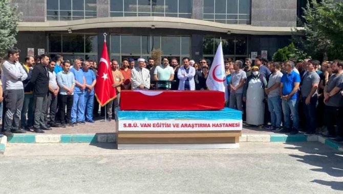 Van'da trafik kazasında hayatını kaybeden hemşire için tören düzenlendi