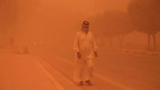 İran’da toz fırtınası nedeniyle 1191 kişi hastaneye kaldırıldı, 1 kişi hayatını kaybetti