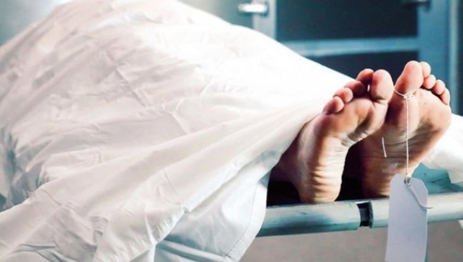 Alanya'da havuz başında fenalaşan turist öldü