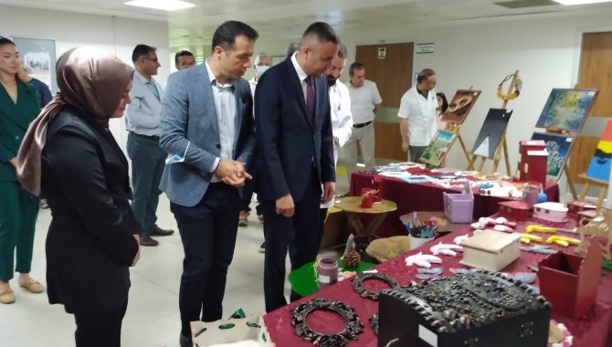 Kemalpaşa Toplum ve Ruh Sağlığı Merkezi el sanatları sergisi açıldı
