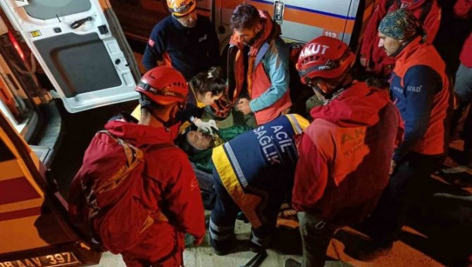 Kaçkar Dağları'nda düşerek yaralanan dağcı kurtarıldı