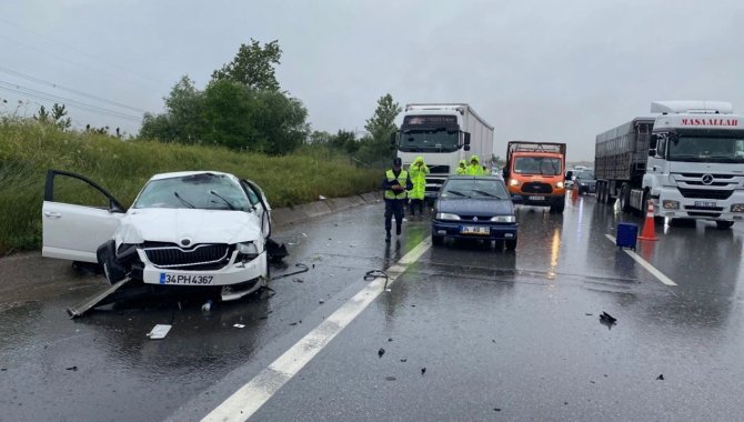 Bolu'da takla atan otomobilden fırlayan kız çocuğu hayatını kaybetti