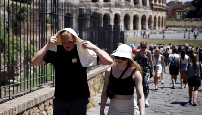 İtalya'da aşırı sıcaklar nedeniyle verilen "yüksek alarm" durumu devam ediyor