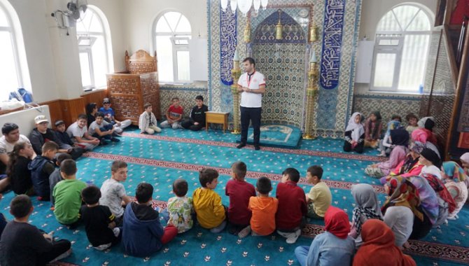 Kütahya'da yaz Kur'an kurslarında 112 Acil Çağrı Merkezi farkındalık eğitimi veriliyor