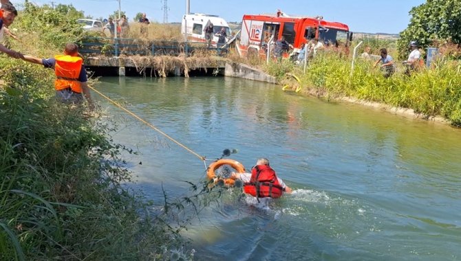 Samsun'da oğlunu kurtarmak isterken boğulma tehlikesi geçiren baba hastanede yaşamını yitirdi