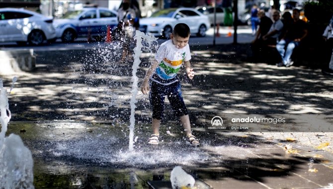 Başkentten sıcak hava manzaraları