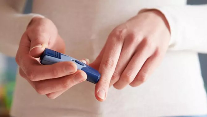 Uzmanı, yaz döneminde diyabet hastalarının dikkat etmesi gerekenleri açıkladı