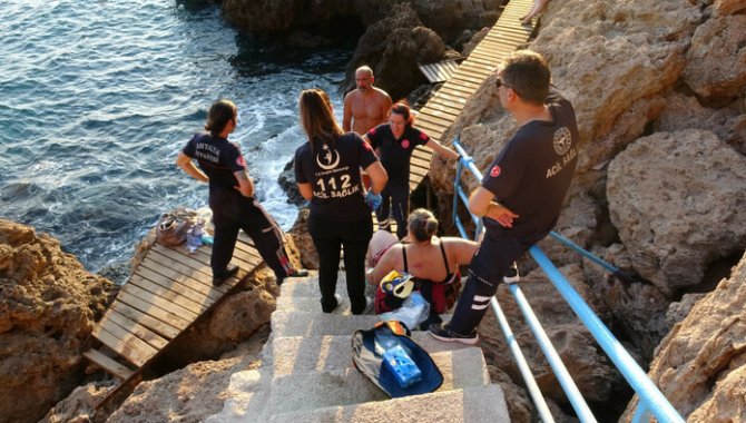 Antalya'da falezlerden düşen Rus turist yaralandı