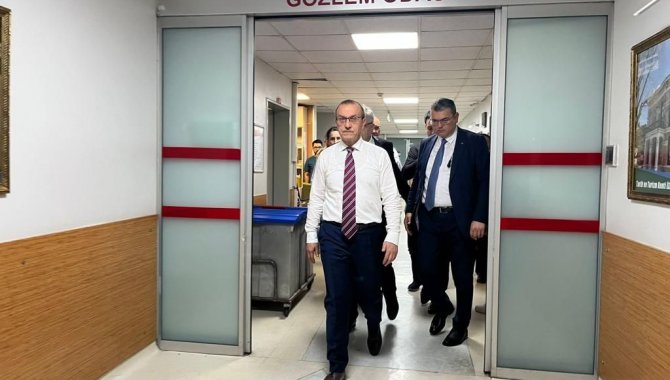 Kocaeli Valisi Yavuz, TMO silosundaki patlamada yaralananları ziyaret etti: