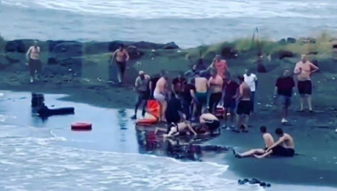 Trabzon'da boğulma tehlikesi geçiren 6 kişiden biri kayboldu