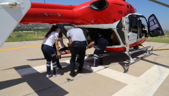Şırnak'ta kanser hastası, ambulans helikopterle Diyarbakır’a sevk edildi