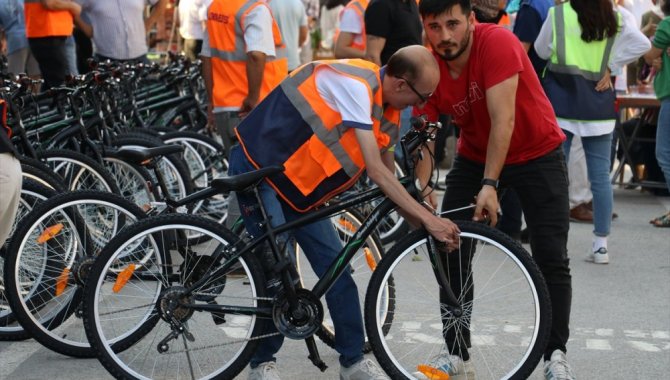 Yalova Altınova'da sağlıklı yaşam için belediye her eve bir bisiklet hediye ediyor