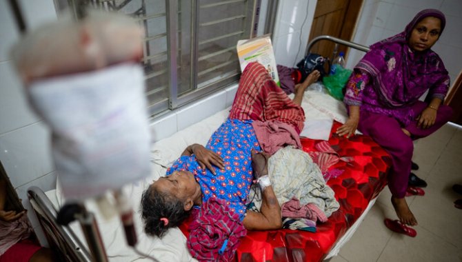 Bangladeş'te dang humması vakaları 100 bini geçti