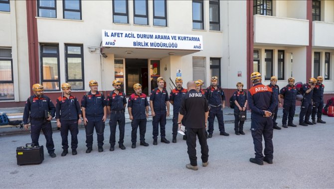 Fas için AFAD, Sağlık Bakanlığı UMKE, Türk Kızılay ve diğer STK'lardan 265 personel hazırlandı