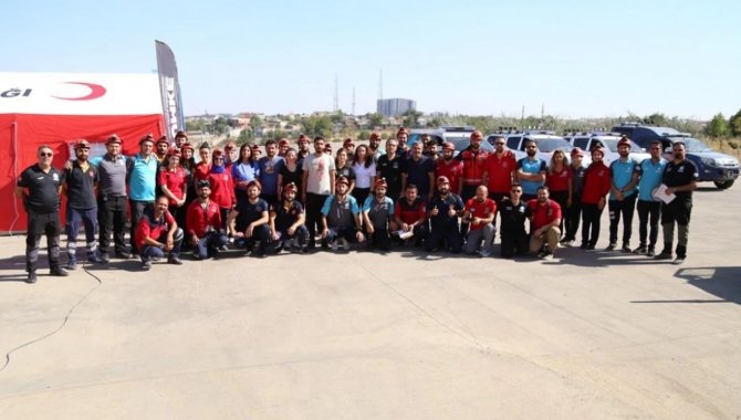 Diyarbakır'da eğitim alan 33 sağlık personeli UMKE ailesine katıldı