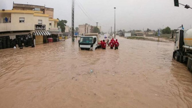 DSÖ, selin vurduğu Libya'da hastalıkların tespiti ve olası salgınların önlenmesine odaklanıyor