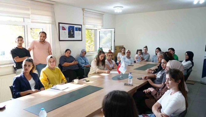 Yalova Belediyesi Personeline Alzheimer Bilgilendirmesi