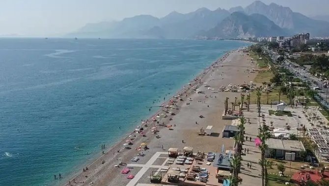 Antalyalı turizmciler, dünya ve Türkiye turizmini değerlendirdi