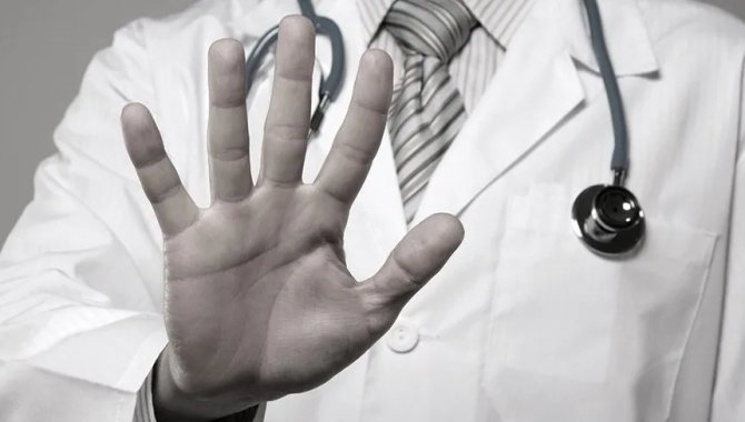 Konya'da doktorun hasta yakını tarafından darbedildiği iddiası