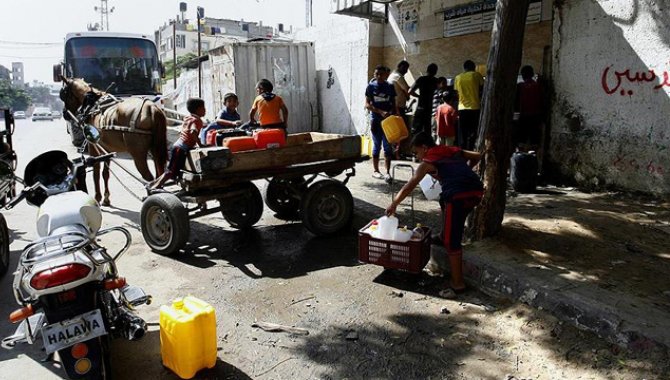 Filistinli yetkili Gazze Şeridi'ndeki su oranının yaklaşık yüzde 90 azaldığını söyledi