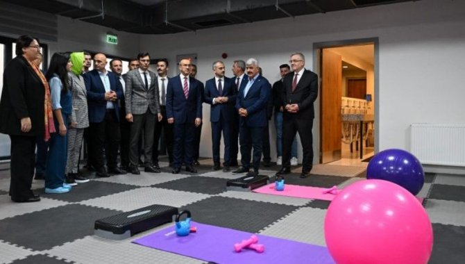 Çayırova'da yeni Aile Sağlığı Merkezi binası açıldı