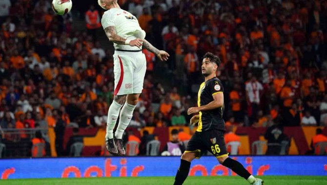 Kafa Vuruşu Futbolcularda Alzaymır Riskini 2 Kat Artırıyor