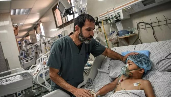 İsrail, Gazze'deki Kuveyt Hastanesi'nin derhal boşaltılmasını istedi