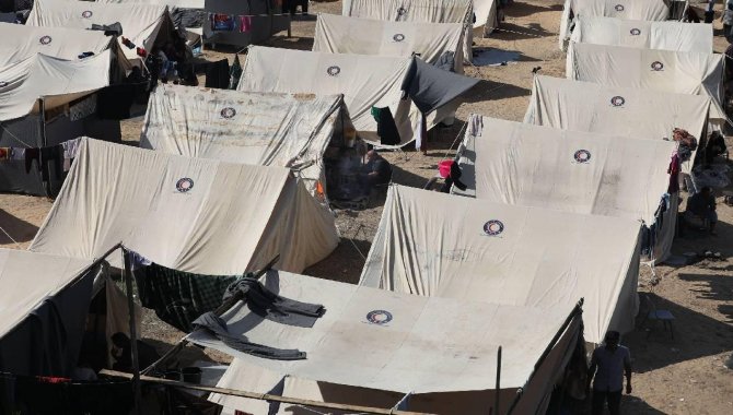UNRWA, Gazze'nin güneyinde 60 çadırlık kamp kurdu