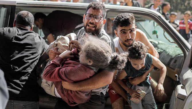İsrail’in Gazze saldırılarında ölenlerin sayısı 1756'sı çocuk olmak üzere 4 bin 385’e yükseldi