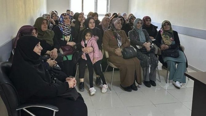 Erciş'te "Meme Kanseri Farkındalık Ayı" etkinliği düzenlendi