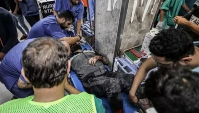 Sınır Tanımayan Doktorlar: Gazze'deki hastaneler son 24 saatte acımasız bombardımana maruz kaldı