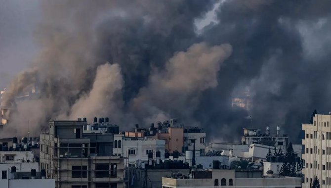 Filistinli sağlık çalışanları Gazze'deki hastanelere yönelik saldırıların durdurulmasını istedi