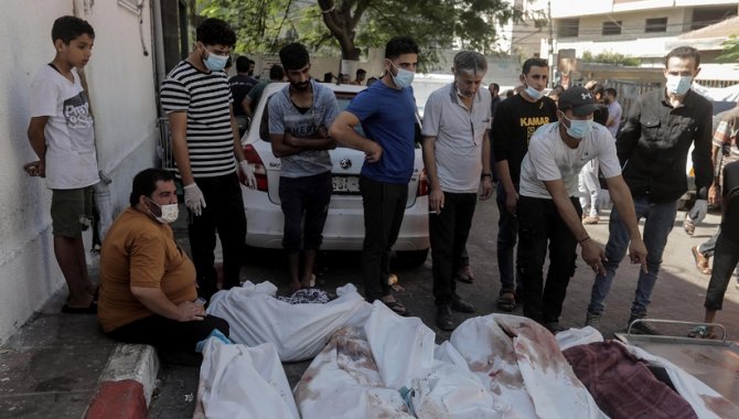 Gazze'deki Şifa Hastanesi Müdürü: "Biriken cenazeleri hastanede defnetmeye çalışacağız"